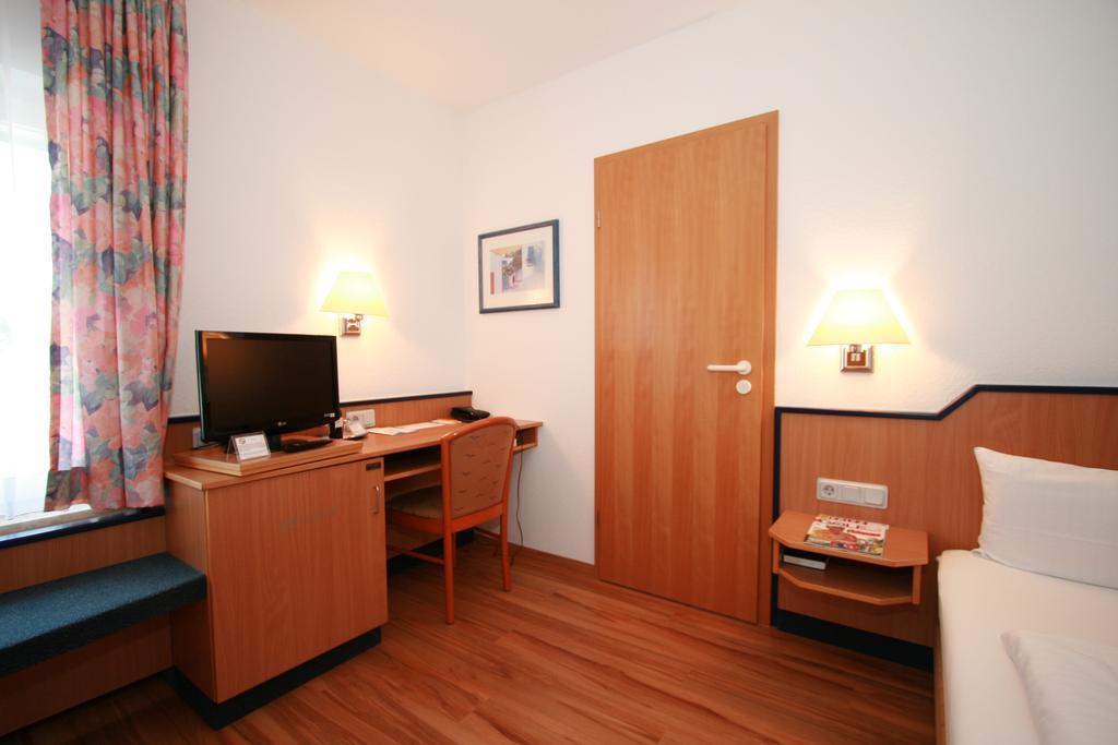 Hotel Ambiente Lich Esterno foto